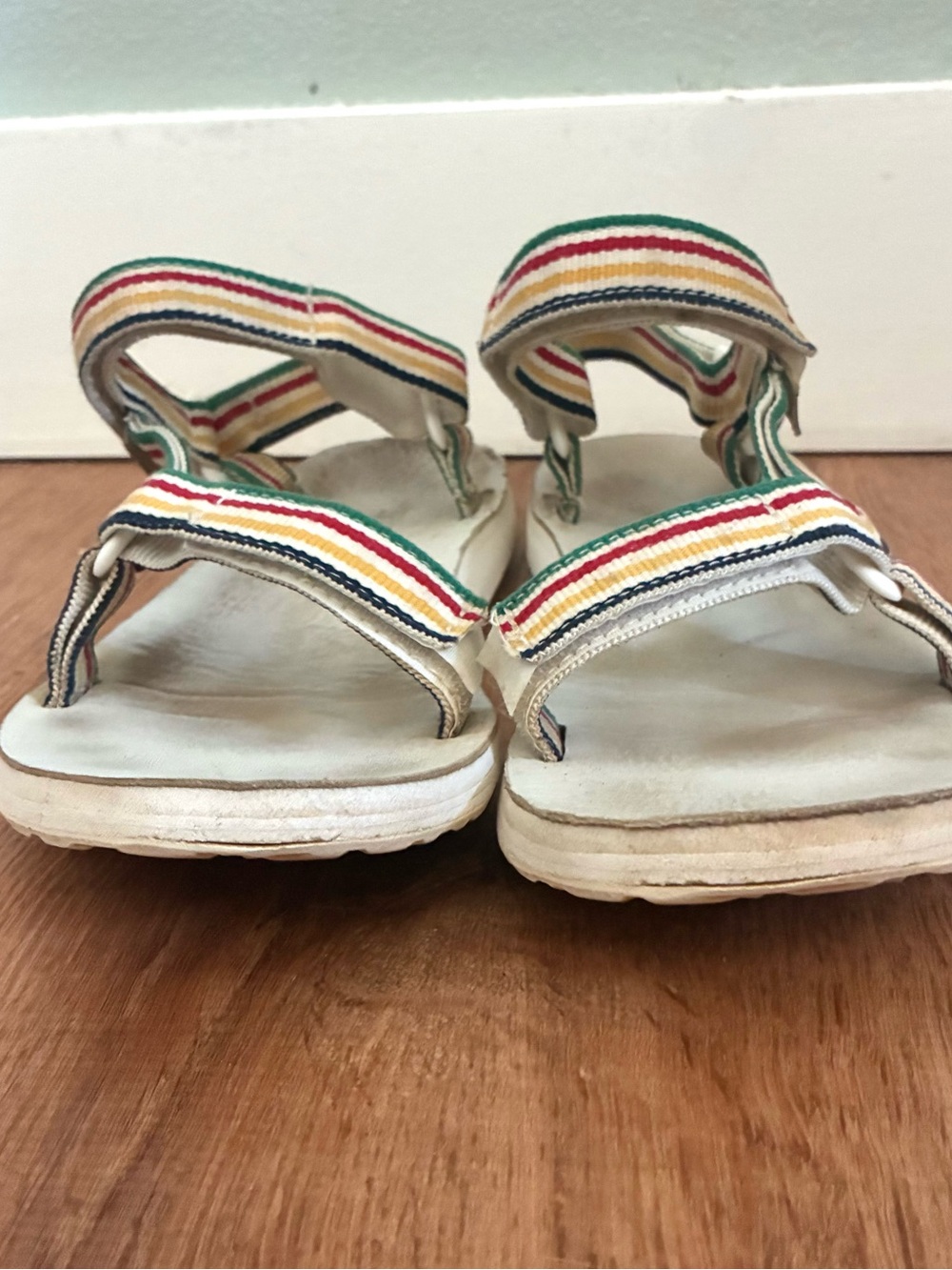 Hudson's Bay HBC Women Multi-Stripe Teva Original Universal Sandal Women’s 9 - Picture 3 of 8